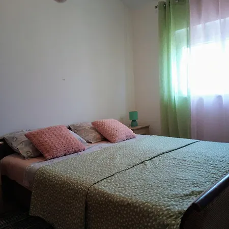Alma Apartment *