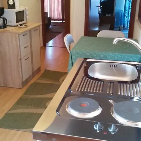 Alma Apartment *