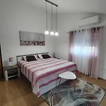 Alma * Pula