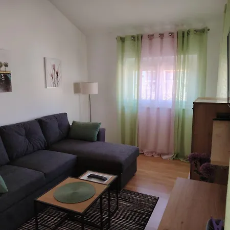 Apartment Alma Pula